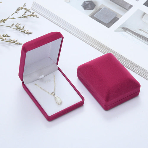 Velvet Pendant jewellery