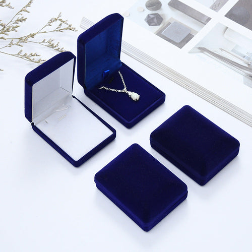 Velvet Pendant jewellery