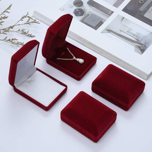 Velvet Pendant jewellery